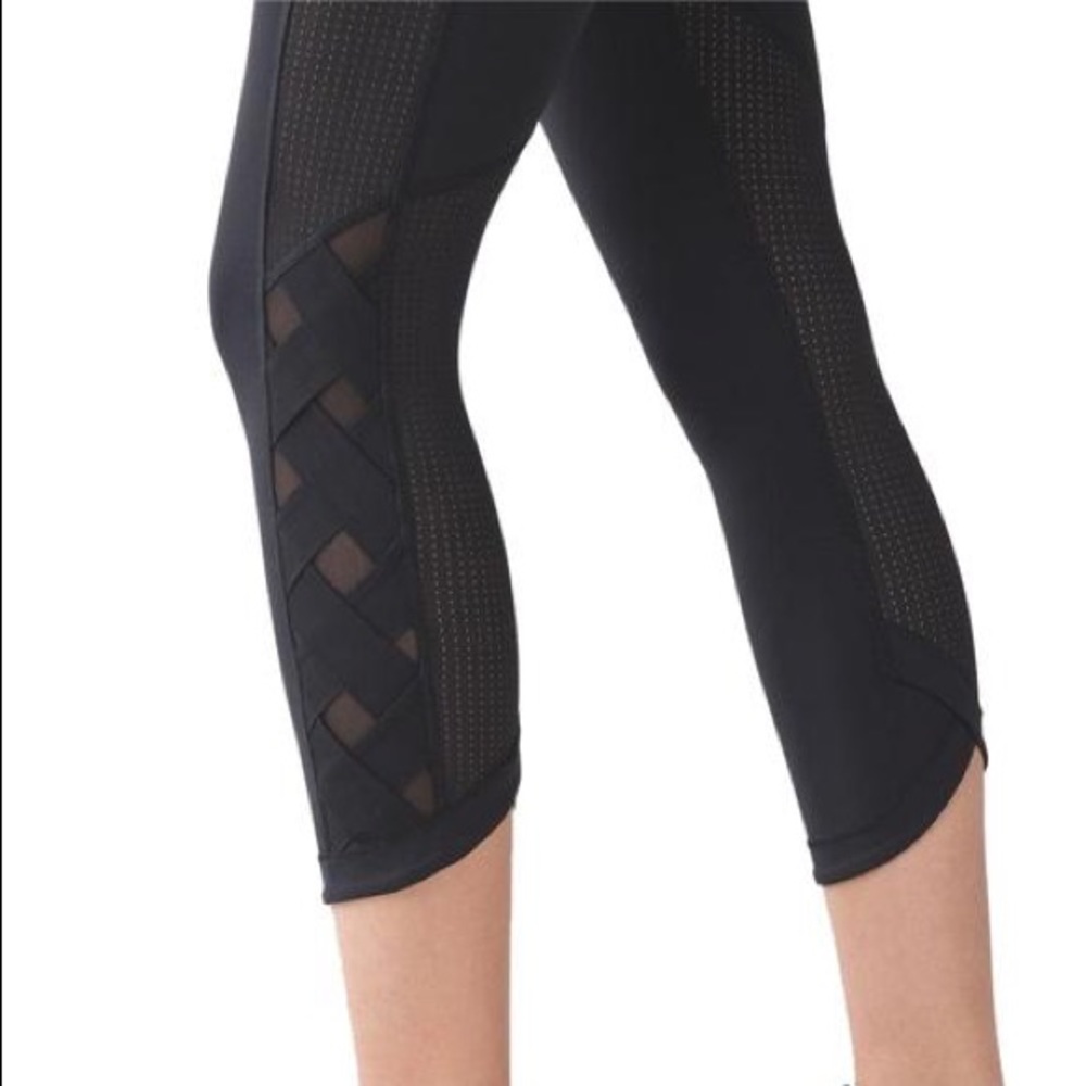 Lululemon Var-City Crop Leggings 6 - Picture 2 of 15
